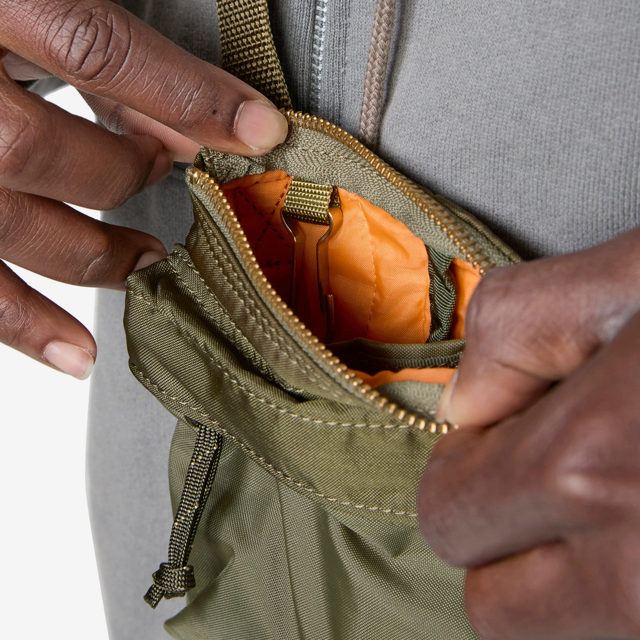Force Shoulder Pouch Olive Drab