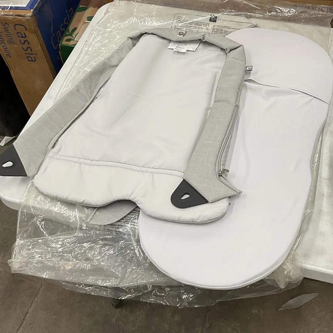 Infant Stokke Trailz Black Carry Cot, Size One Size - Grey (See Description)