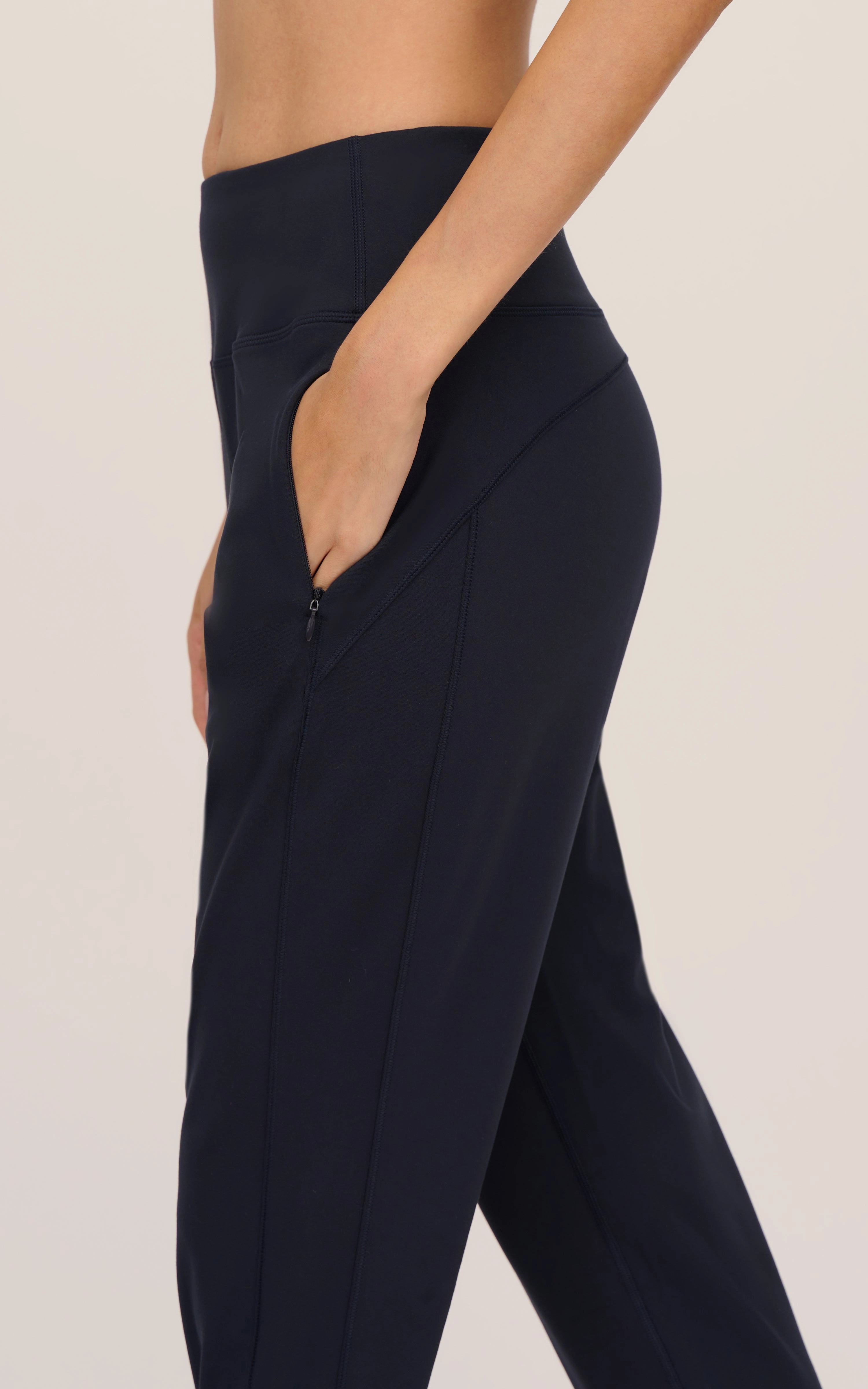 Interlock Zipper Pockets Greenwich Jogger