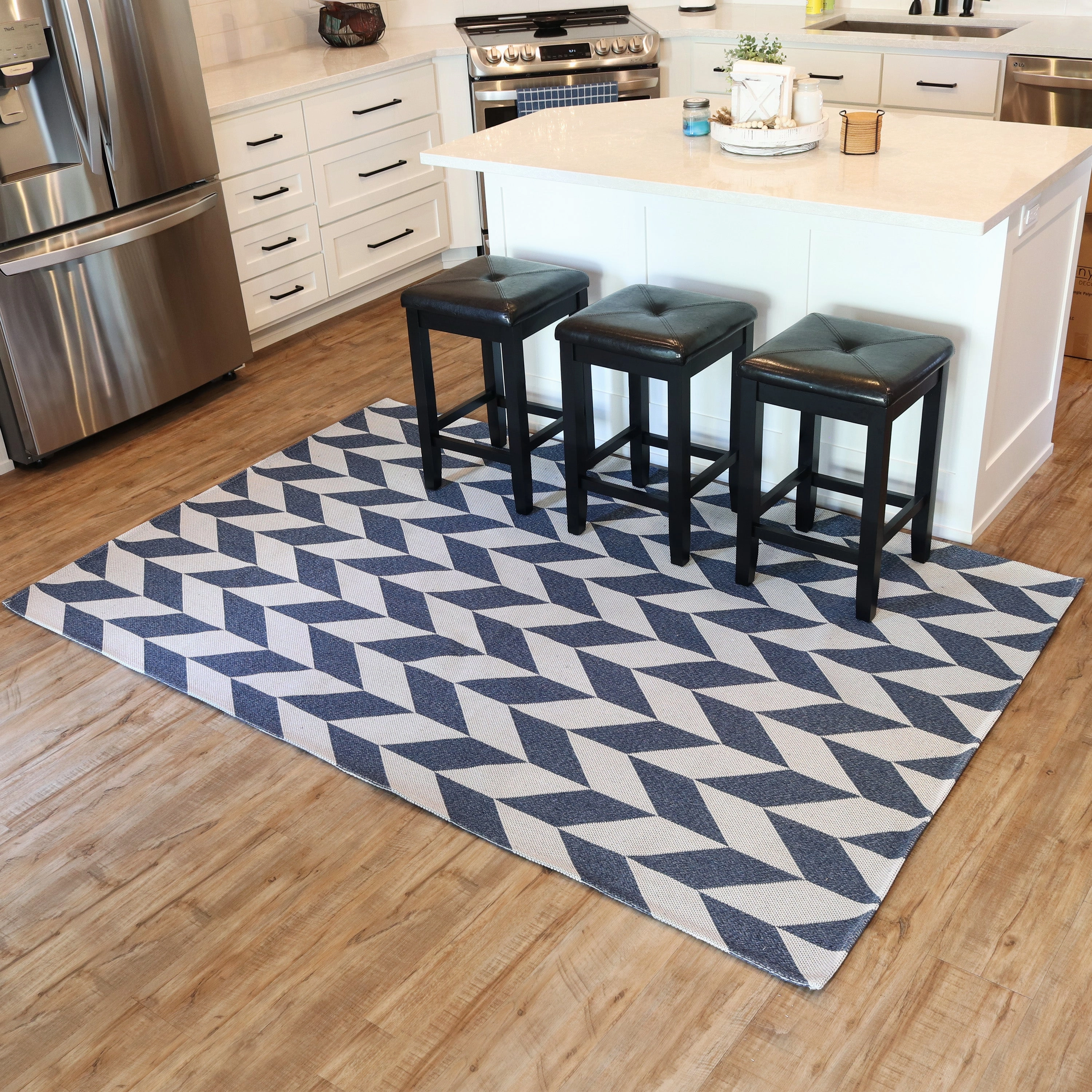 Sunnydaze Geometric Affinity Indoor Area Rug in Steel Blue - 5 Ft. x 7 Ft.