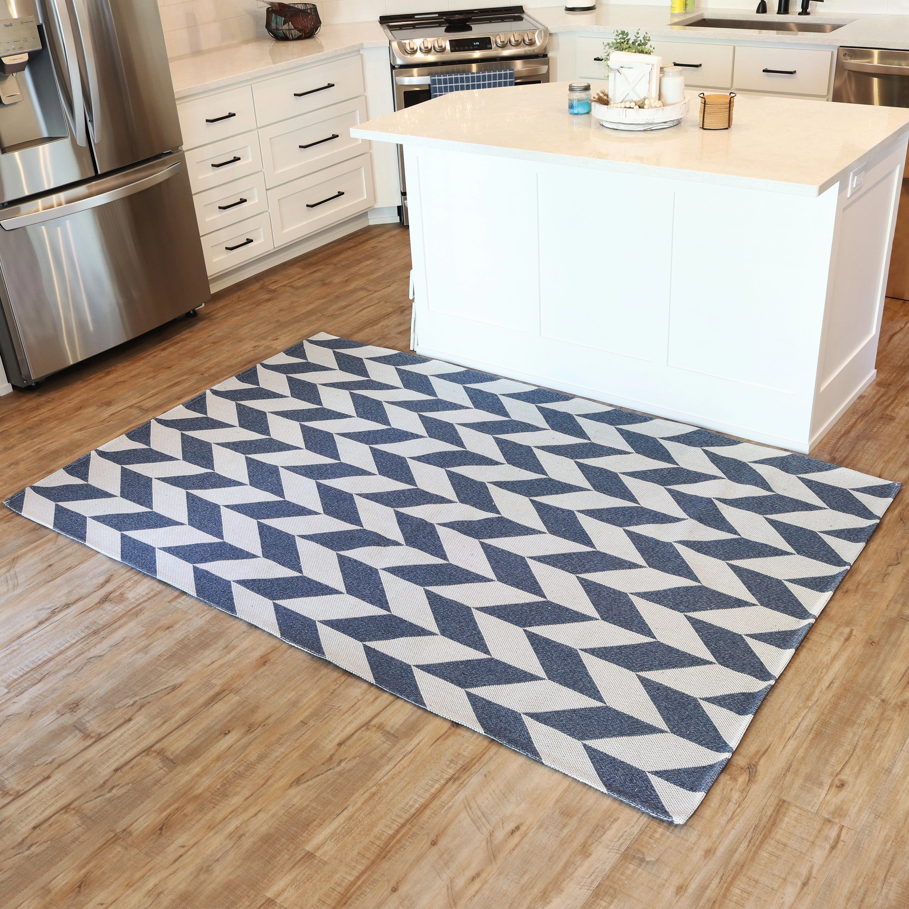 Sunnydaze Geometric Affinity Indoor Area Rug in Steel Blue - 5 Ft. x 7 Ft.