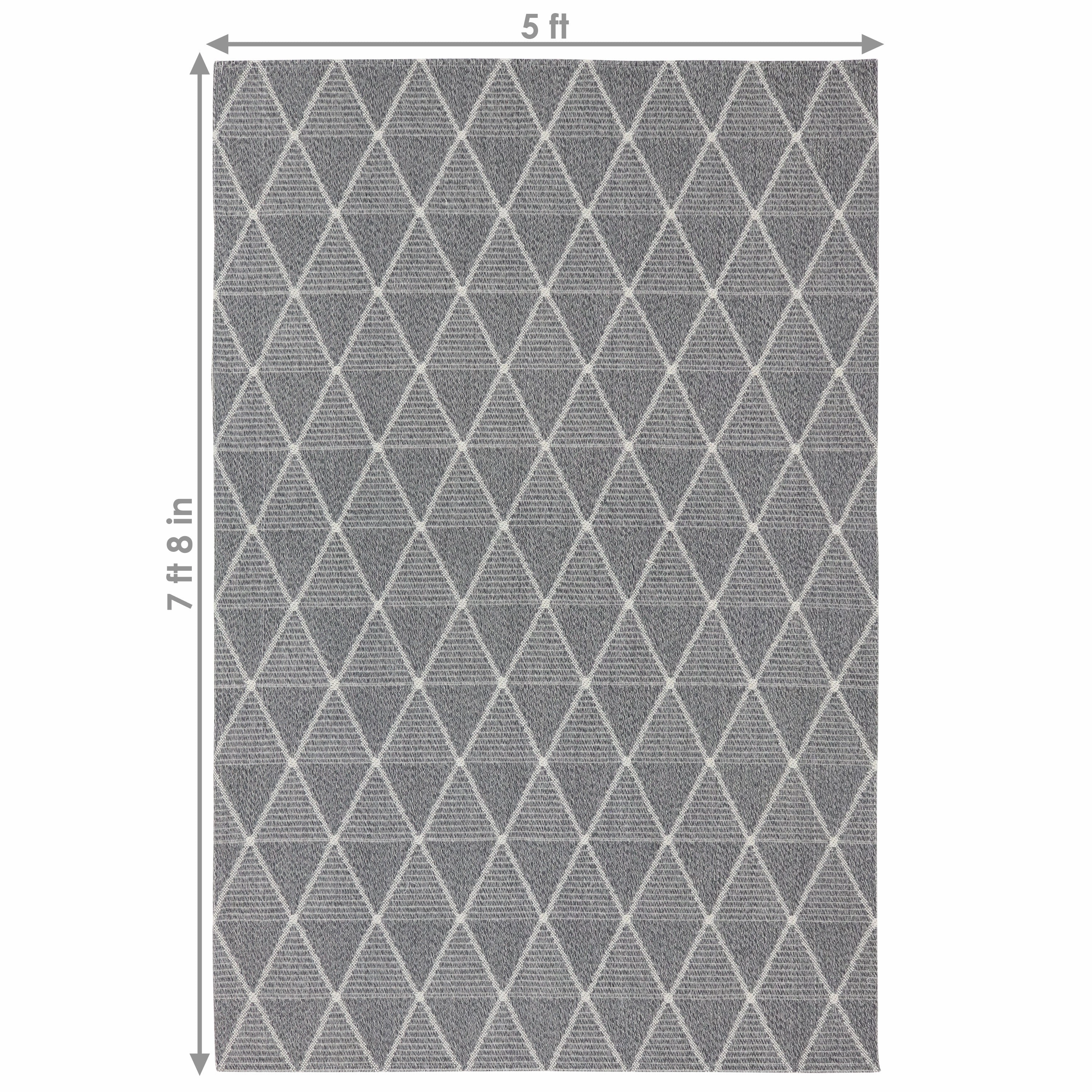 Sunnydaze Lattice Perfection Indoor Area Rug in Charcoal - 5 Ft. x 7 Ft.