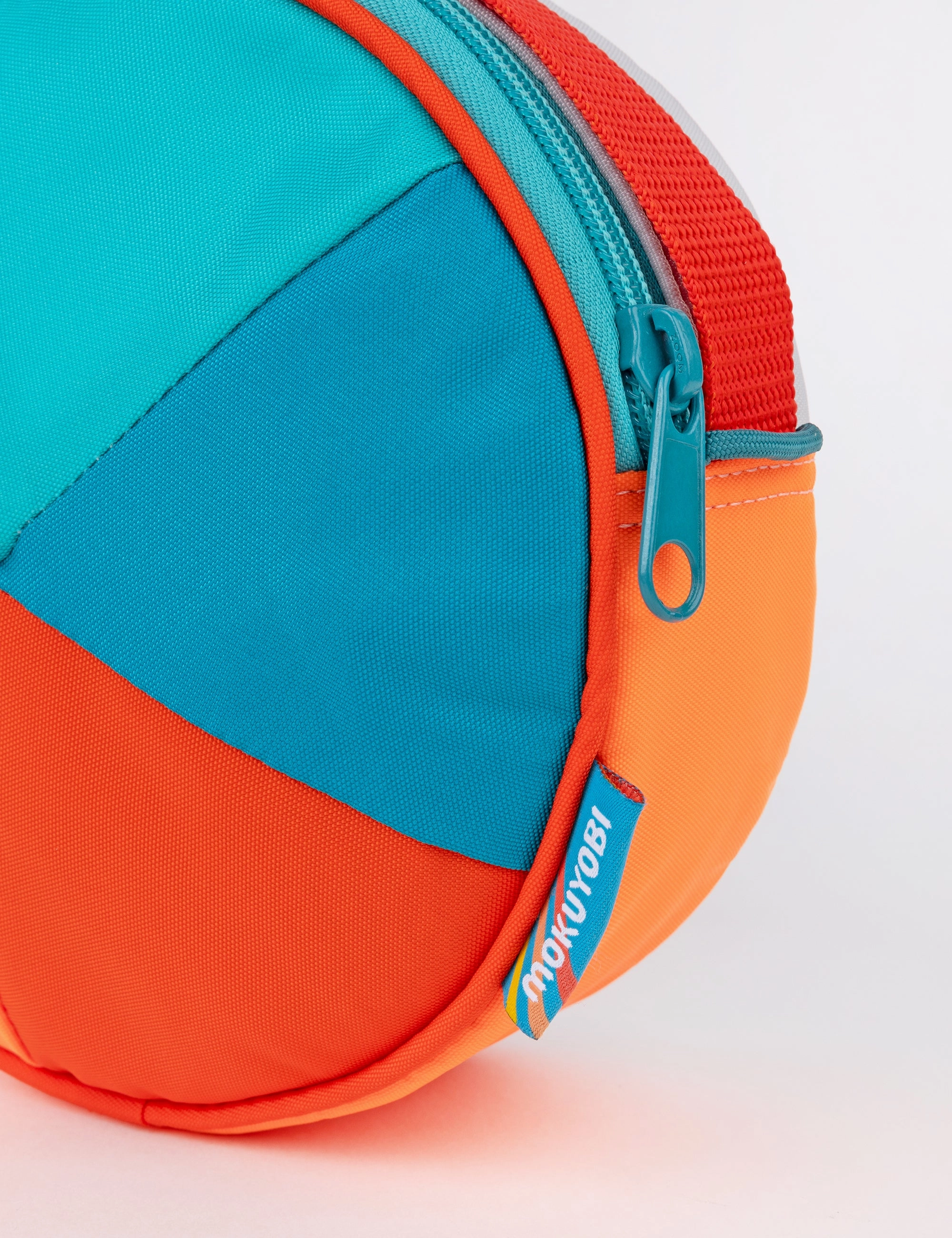 Warm-Up Spiral Circle Purse