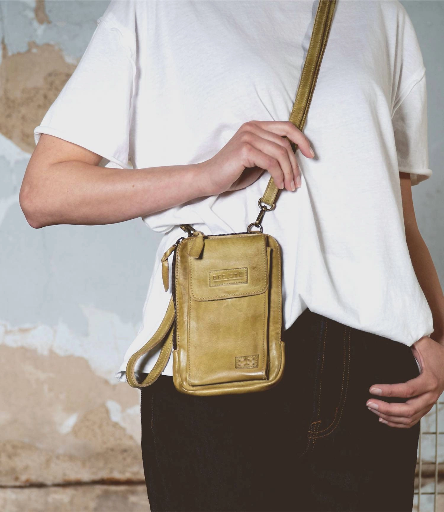Women's Alelike Crossbody Bag In Cool Matcha Dd